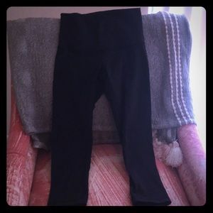 Lululemon Cropped Black Leggings